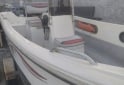 Embarcaciones - Vendo lancha Tracker 540 + Mercury 40 Hp 2 tiempos Power Trim - En Venta