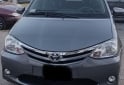 Autos - Toyota Etios XLS 2015 Nafta 90000Km - En Venta