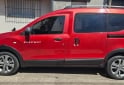 Utilitarios - Renault Kangoo stepway 2022 GNC 97000Km - En Venta