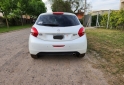 Autos - Peugeot 208 Allure Touchscreen 2015 Nafta 94000Km - En Venta