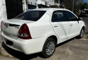 Autos - Toyota Etios 2015 Nafta 130000Km - En Venta