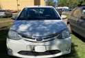 Autos - Toyota Etios 2015 Nafta 178000Km - En Venta
