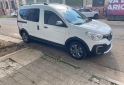 Utilitarios - Renault KANGOO STEPWAY 2023 Nafta 10000Km - En Venta