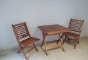 Hogar - Mesa con 2 sillas plegables de madera - En Venta