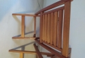 Hogar - Mesa con 2 sillas plegables de madera - En Venta