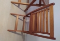 Hogar - Mesa con 2 sillas plegables de madera - En Venta