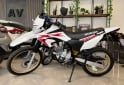 Motos - Honda TORNADO XR 250 2023 Nafta 700Km - En Venta