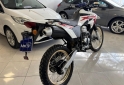 Motos - Honda TORNADO XR 250 2023 Nafta 700Km - En Venta