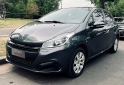 Autos - Peugeot 208 2018 Nafta 67000Km - En Venta