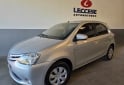 Autos - Toyota Etios 2015 Nafta 90000Km - En Venta
