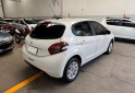 Autos - Peugeot 208 2017 Nafta 65000Km - En Venta
