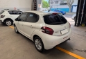 Autos - Peugeot 208 2017 Nafta 65000Km - En Venta