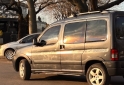 Utilitarios - Peugeot Partner 2012 Diesel 180000Km - En Venta