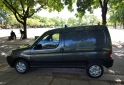 Utilitarios - Peugeot Partner furgón 2013 Nafta 130000Km - En Venta