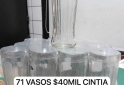 Hogar - Mí hija Vende vasos y mesa con 6 puff - En Venta