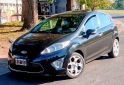 Autos - Ford Fiesta kinetic titanium 2011 Nafta 185000Km - En Venta