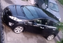Autos - Ford Fiesta kinetic titanium 2011 Nafta 185000Km - En Venta
