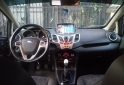Autos - Ford Fiesta kinetic titanium 2011 Nafta 185000Km - En Venta