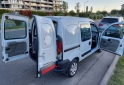 Utilitarios - Renault Kangoo 2008 GNC 240000Km - En Venta