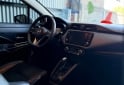 Autos - Nissan Versa exclusive 2024 GNC 52500Km - En Venta