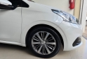 Autos - Peugeot 208 2017 Nafta 86000Km - En Venta
