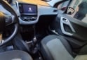 Autos - Peugeot 208 allure 2015 Nafta 118000Km - En Venta