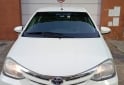 Autos - Toyota ETIOS XLS 2015 Nafta 99900Km - En Venta