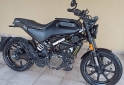Motos - Husqvarna Svartpilen 200cc 2022 Nafta 7800Km - En Venta