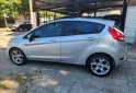 Autos - Ford Fiesta Kinetic Titanium 2012 Nafta 100000Km - En Venta