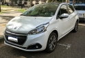 Autos - Peugeot 208 ALLURE 2017 Nafta 92000Km - En Venta