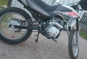 Motos - Zanella ZT 150 2024 Nafta 6000Km - En Venta