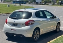 Autos - Peugeot 208 2015 Nafta 91000Km - En Venta