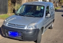 Utilitarios - Citroen Berlingo furgn bussines 2017 GNC 225000Km - En Venta