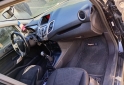 Autos - Ford Fiesta kinetik titanium 2011 Nafta 172000Km - En Venta