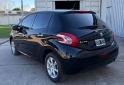 Autos - Peugeot 208 2014 Nafta 100000Km - En Venta
