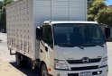 Camiones y Grúas - Hino 300 816. Año 2023. Como nuevo 10.000 km. - En Venta