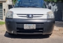 Utilitarios - Peugeot partner hdi 2015 Diesel 144000Km - En Venta