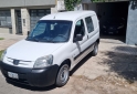 Utilitarios - Peugeot partner hdi 2015 Diesel 144000Km - En Venta