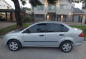 Autos - Ford Fiesta Max 2009 Nafta 131000Km - En Venta