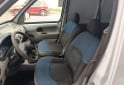 Utilitarios - Renault KANGOO FURGON 1.6 2012 GNC 182000Km - En Venta
