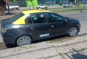Autos - Renault Logan 2016 GNC 590000Km - En Venta