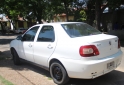 Autos - Fiat Siena 2011 GNC 380000Km - En Venta