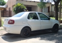 Autos - Fiat Siena 2011 GNC 380000Km - En Venta