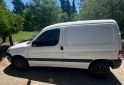 Utilitarios - Peugeot Partner 2012 Diesel 148000Km - En Venta
