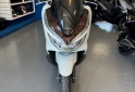 Motos - Honda PCX DLX 2023 Nafta 6030Km - En Venta