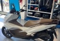 Motos - Honda PCX DLX 2023 Nafta 6030Km - En Venta