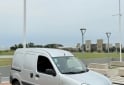 Utilitarios - Renault Kangoo 2017 GNC 145000Km - En Venta