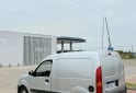 Utilitarios - Renault Kangoo 2017 GNC 145000Km - En Venta