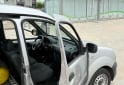 Utilitarios - Renault Kangoo 2017 GNC 145000Km - En Venta