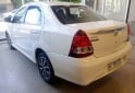 Autos - Toyota Etios 2023 Nafta 66000Km - En Venta
